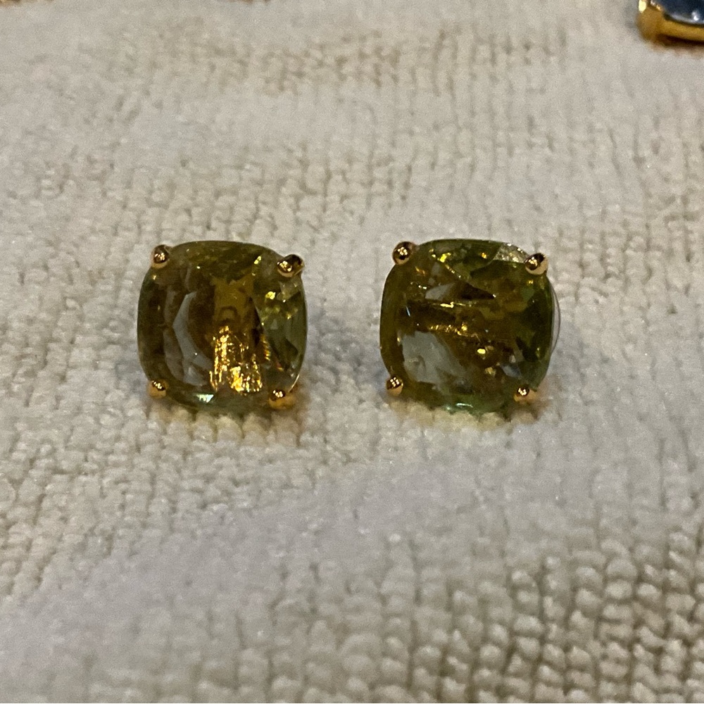 KATE SPADE GLASS STUDES - MULTI GREEN COLOR